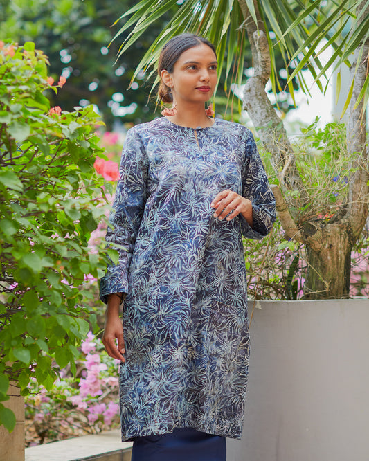 Women: Flowerdot Kurung Top (Navy)