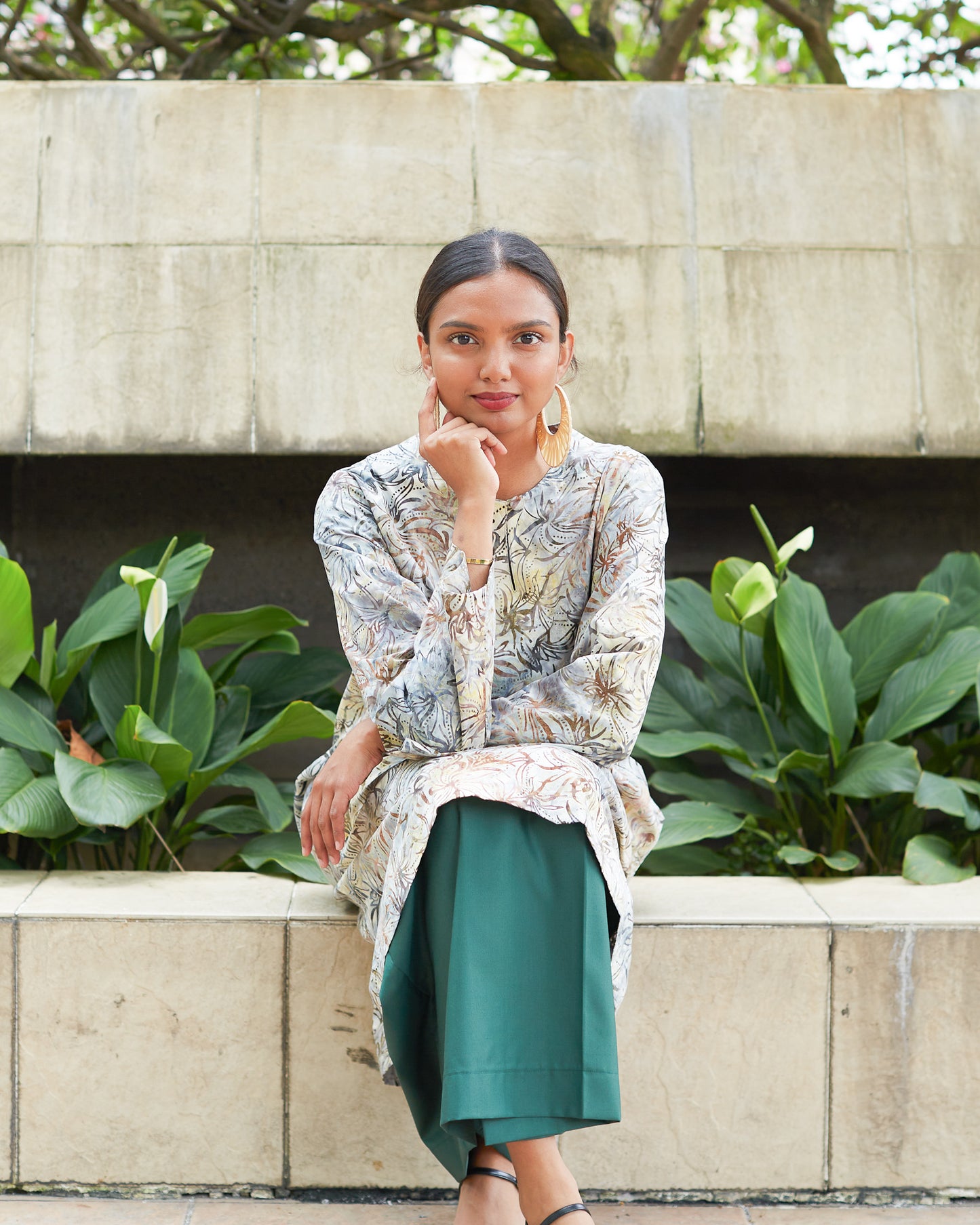 Women: Flowerdot Kurung Top (Light)