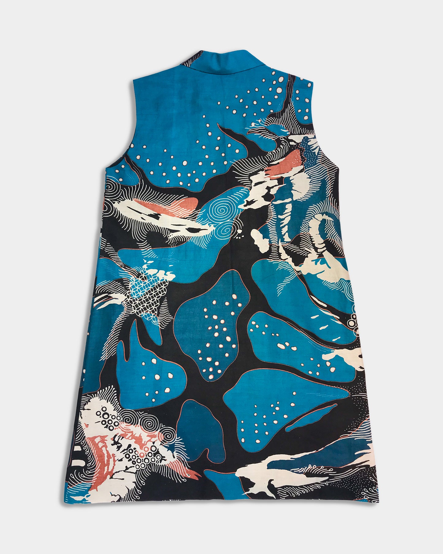 Sleeveless Peacoat: Cracked Illusion