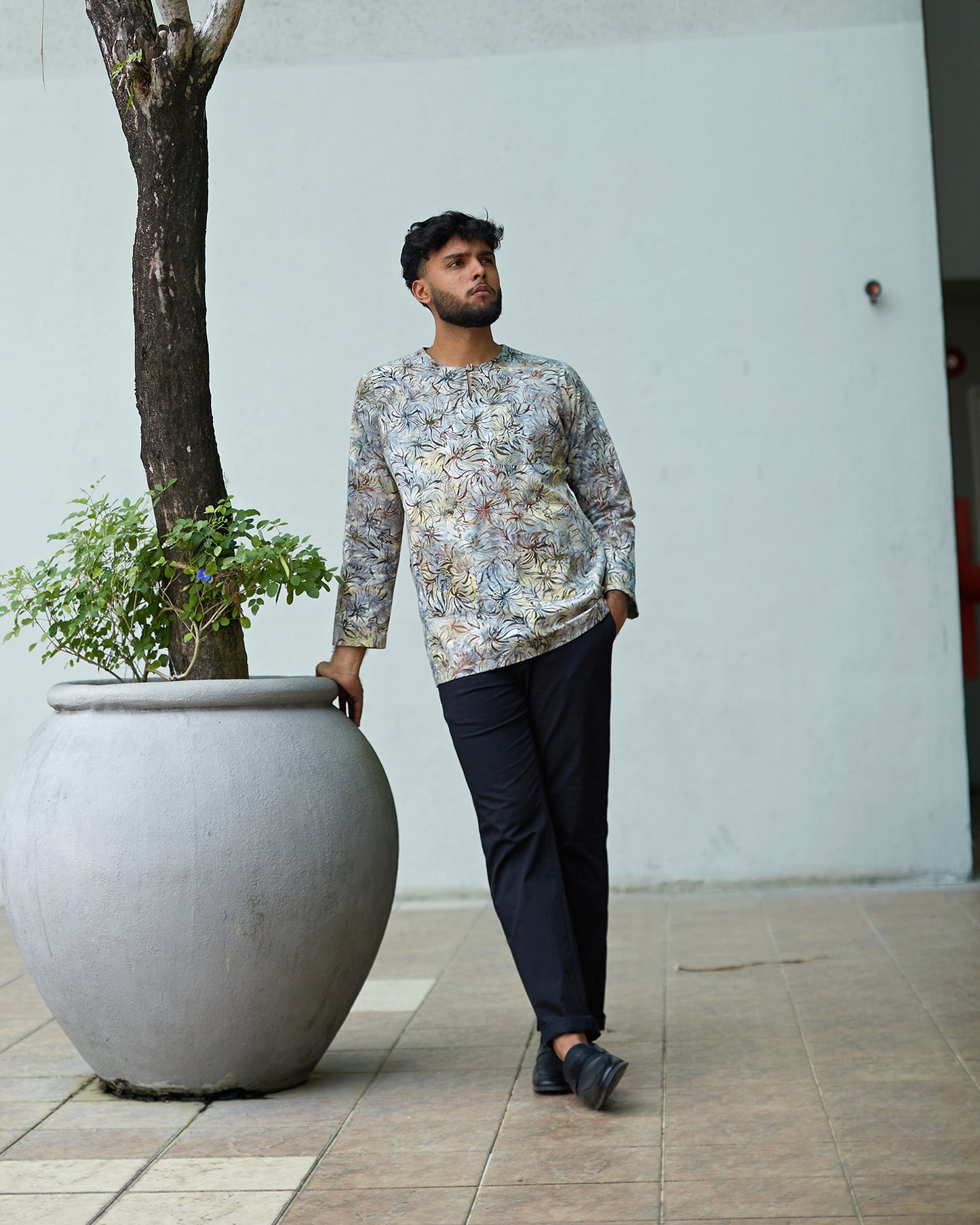 Men: Flowerdot Top (Light)